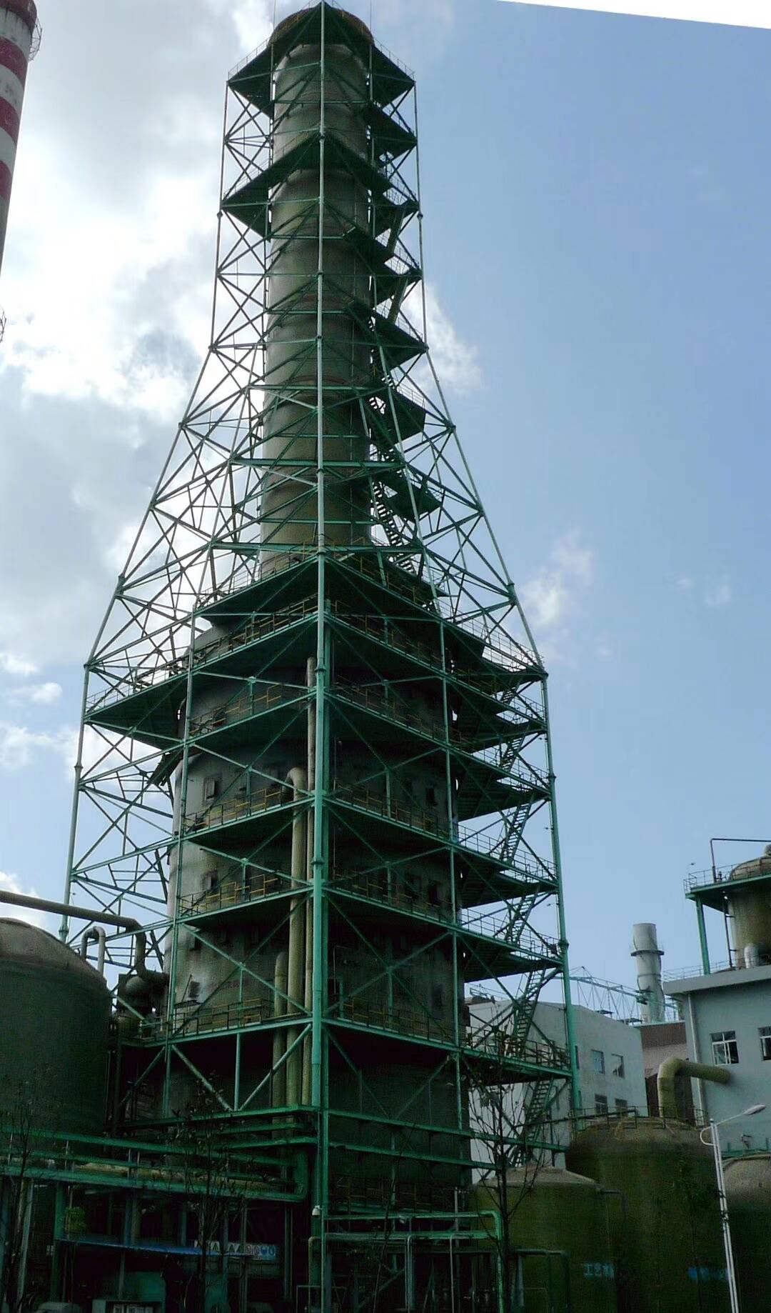 河南玻璃鋼脫硫塔-適應河南地區(qū)環(huán)境-高效凈化-耐久性強